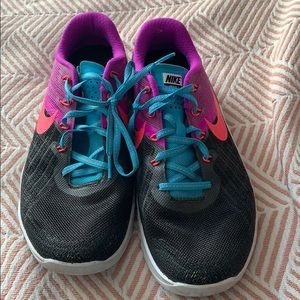 Nike Metcon sz 8 (women’s) (2016)